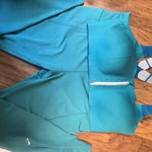 Brooks Vibrant Blue Activewear Set